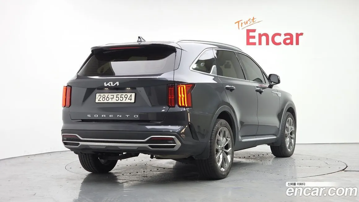 Kia Sorento — фото 10