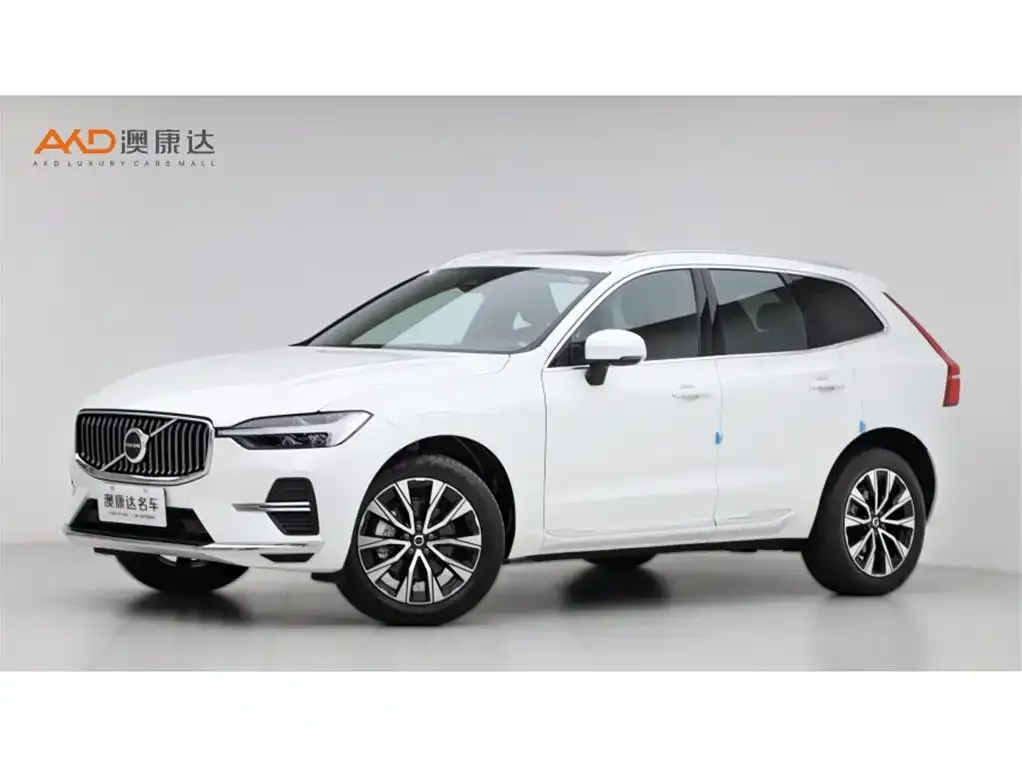 Volvo XC60 — фото 1