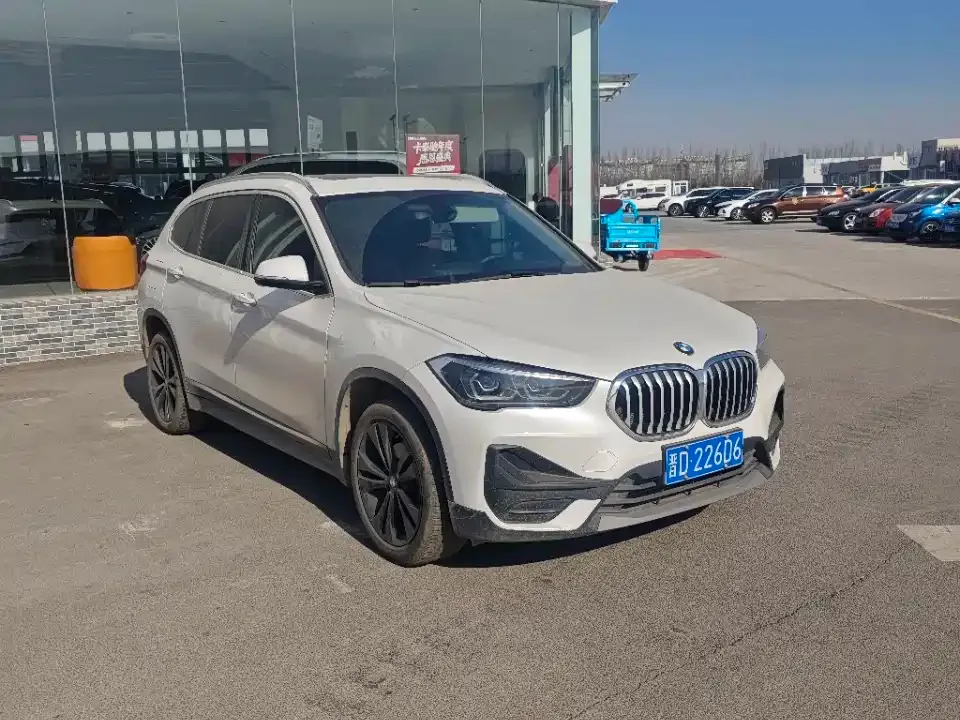 BMW X1 — фото 10