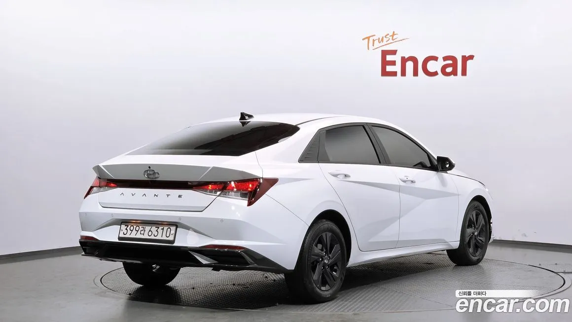 Hyundai AVANTE — фото 2