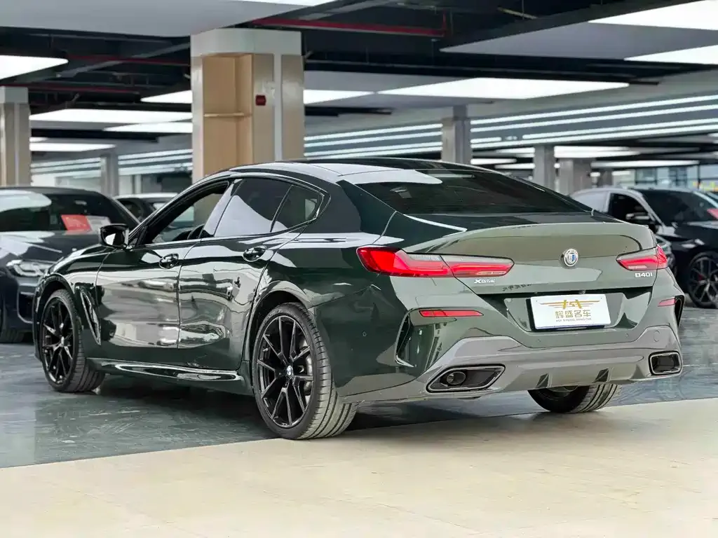 BMW 8 Series — фото 8