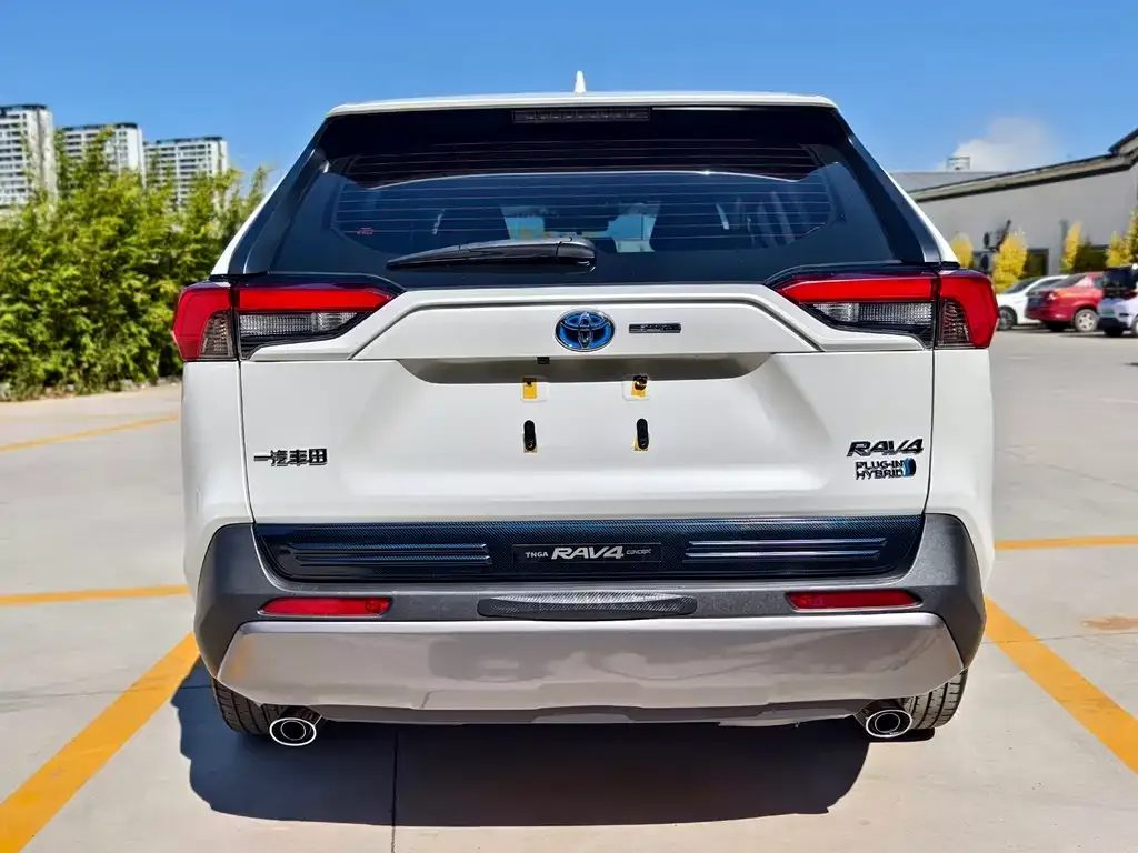 Toyota RAV4 Prime — фото 4
