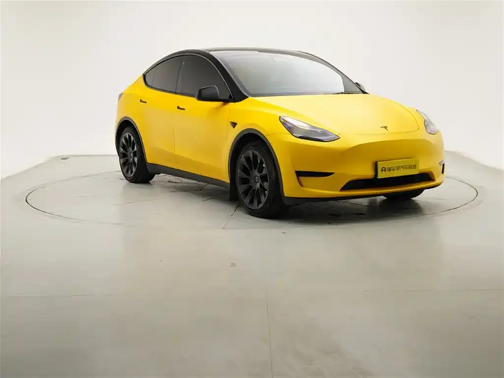 Tesla Model Y — фото 7