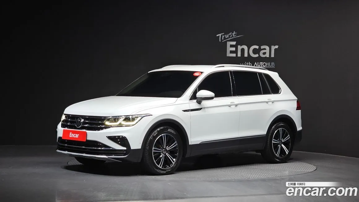 Volkswagen Tiguan — фото 1