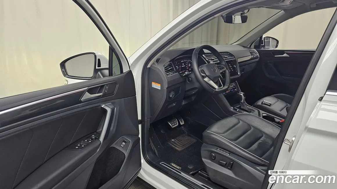 Volkswagen Tiguan — фото 3
