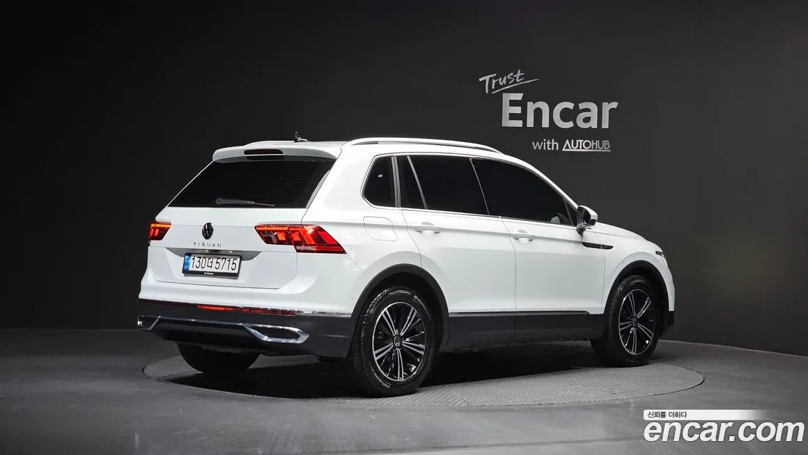 Volkswagen Tiguan — фото 4