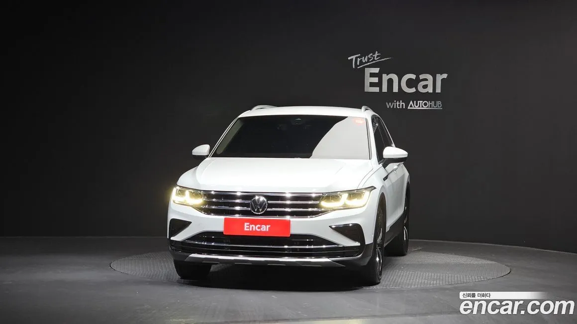 Volkswagen Tiguan — фото 9