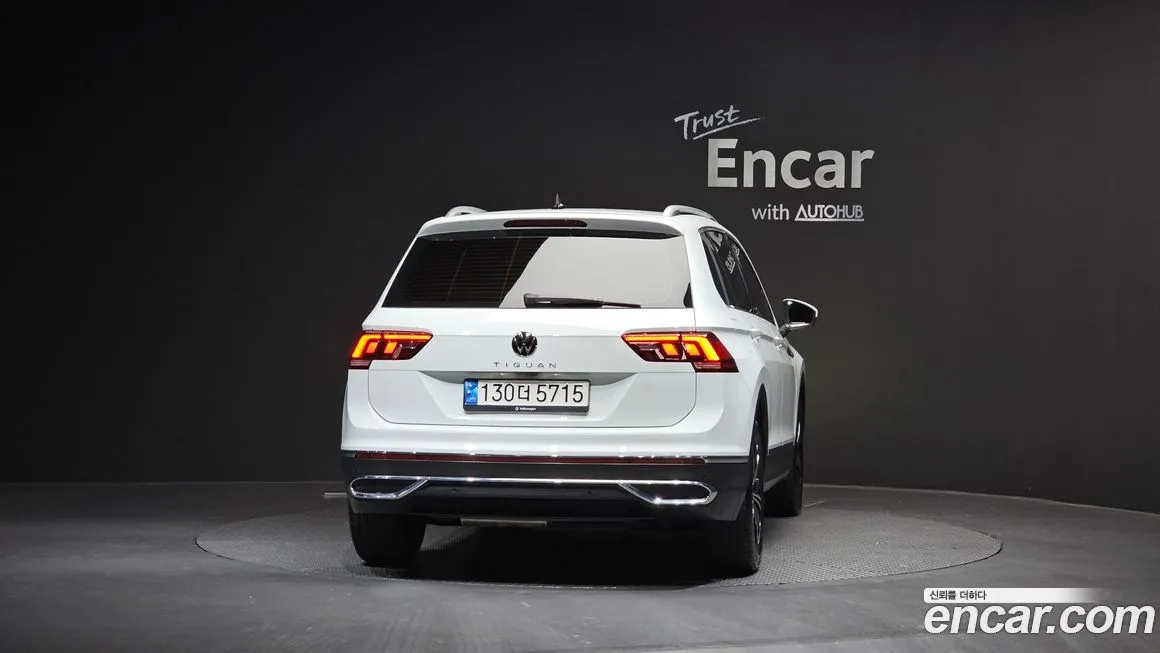 Volkswagen Tiguan — фото 10