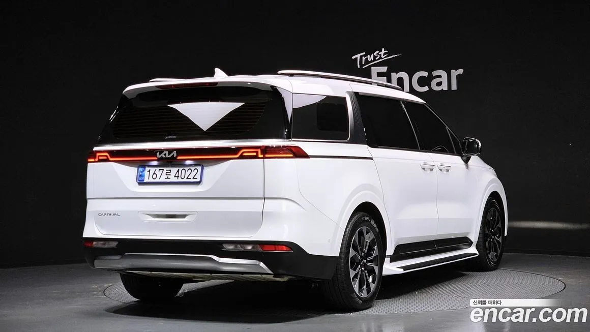 Kia Carnival — фото 2