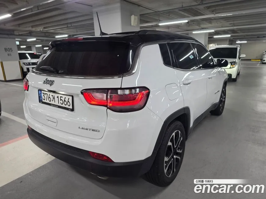 Jeep Compass — фото 4