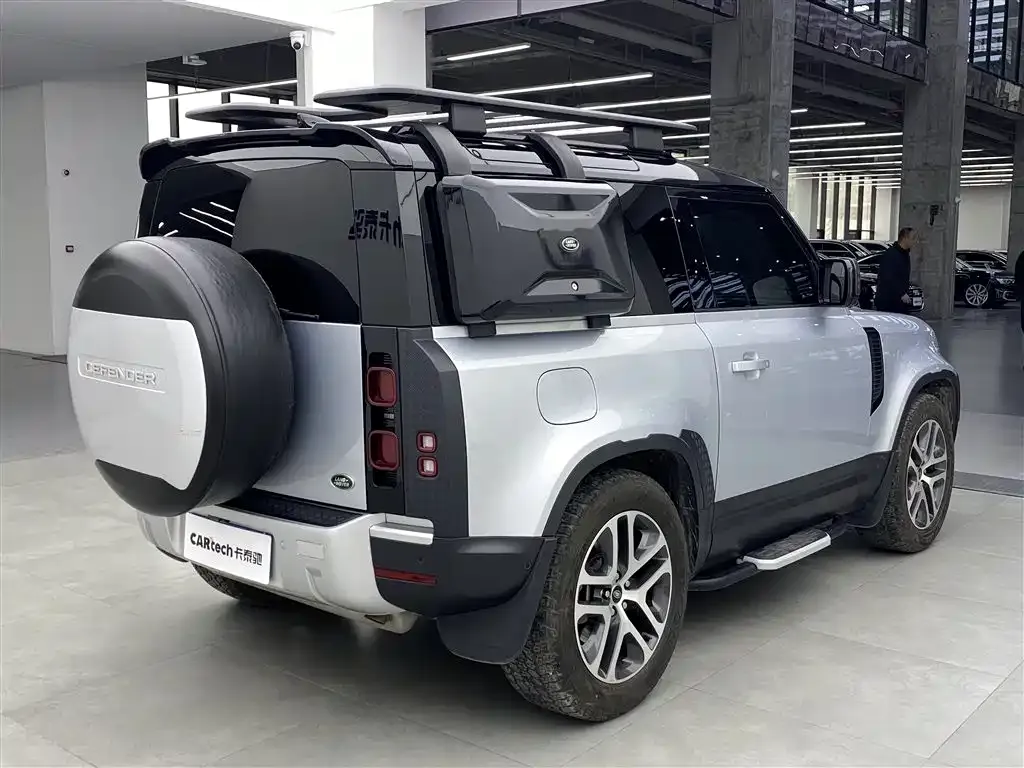Land Rover Defender — фото 9