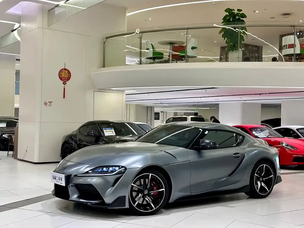 Toyota Supra — фото 1