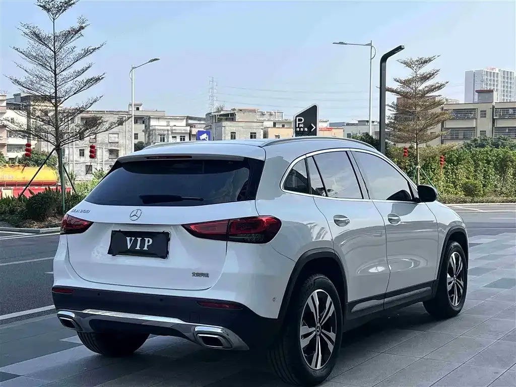 Mercedes-Benz GLA — фото 10