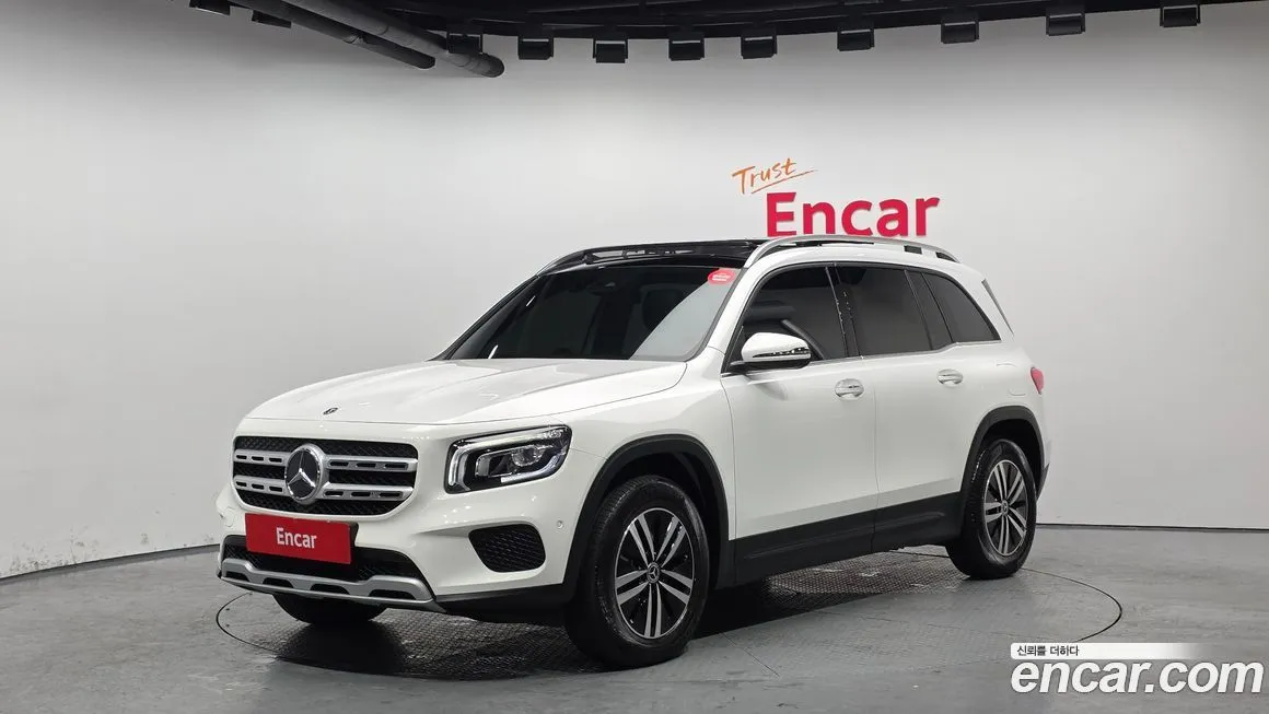 Mercedes-Benz GLB-Class — фото 1