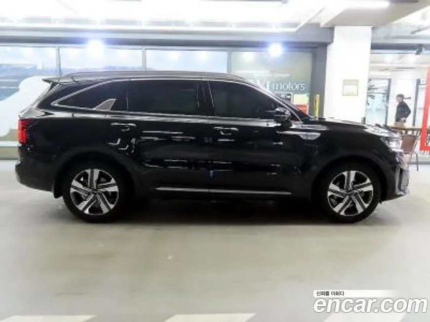 Kia Sorento — фото 9