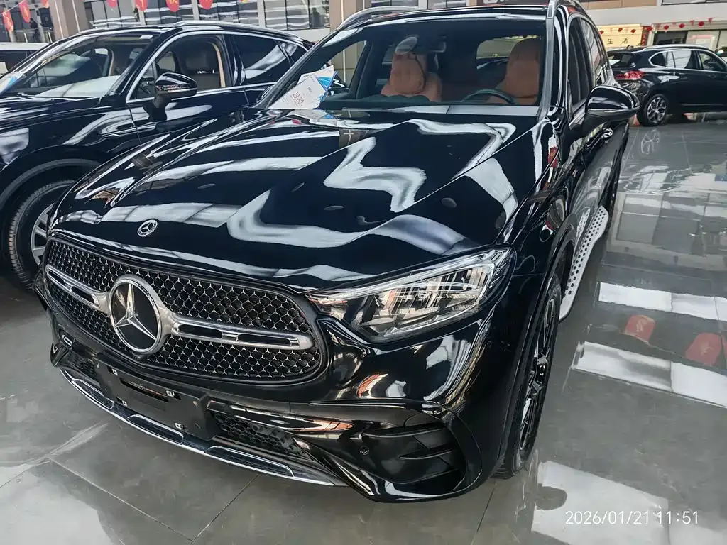 Mercedes-Benz GLC — фото 1