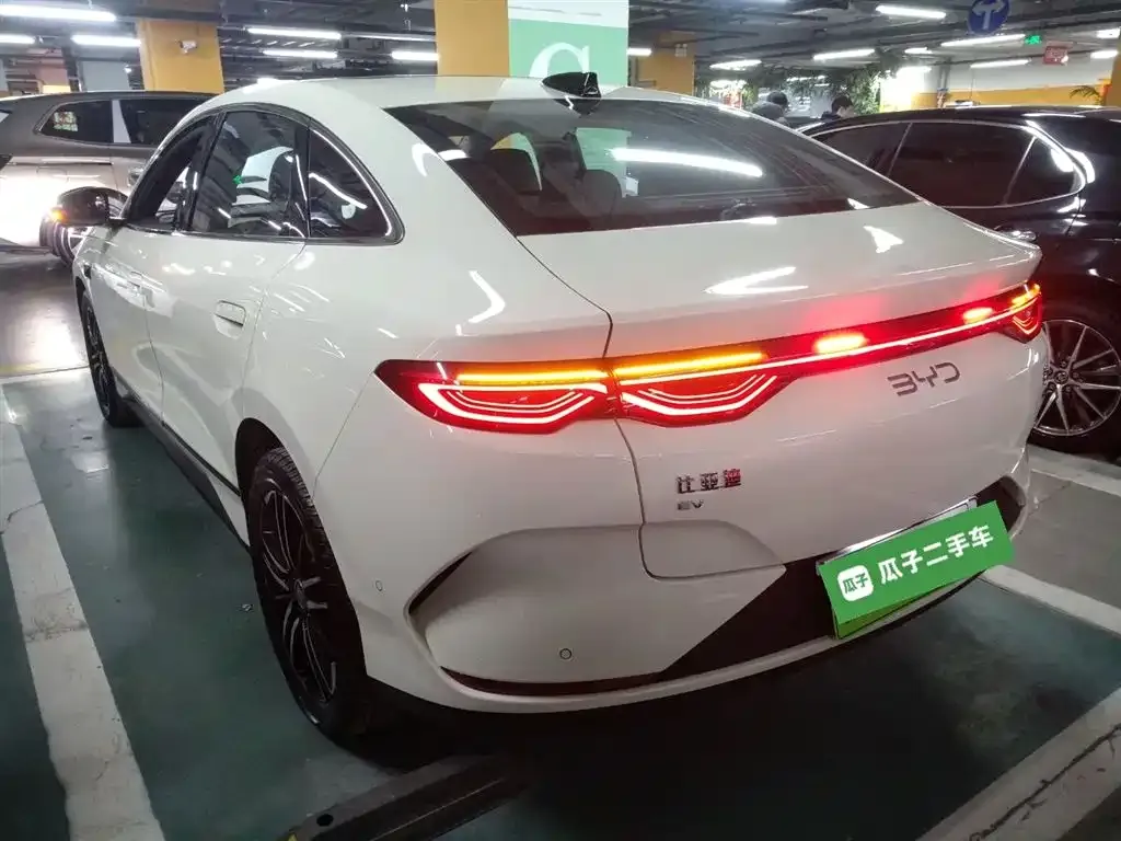 BYD Qin L — фото 6