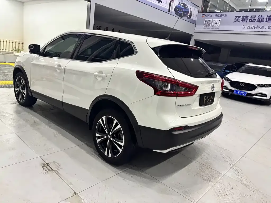 Nissan Qashqai — фото 6