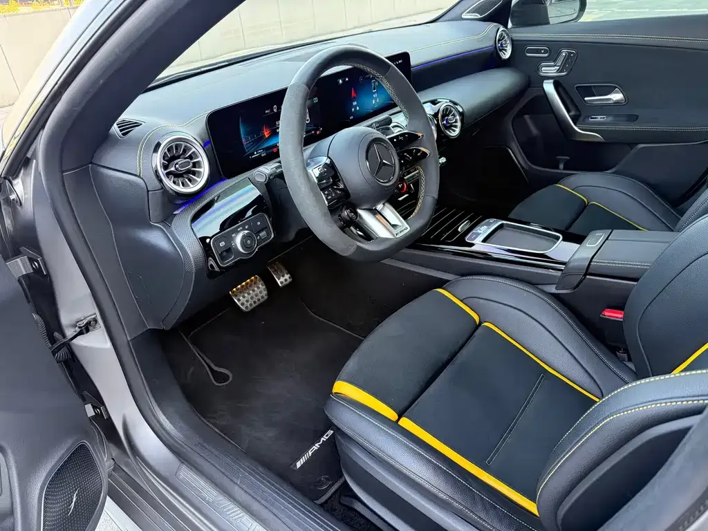 Mercedes-Benz CLA AMG — фото 2