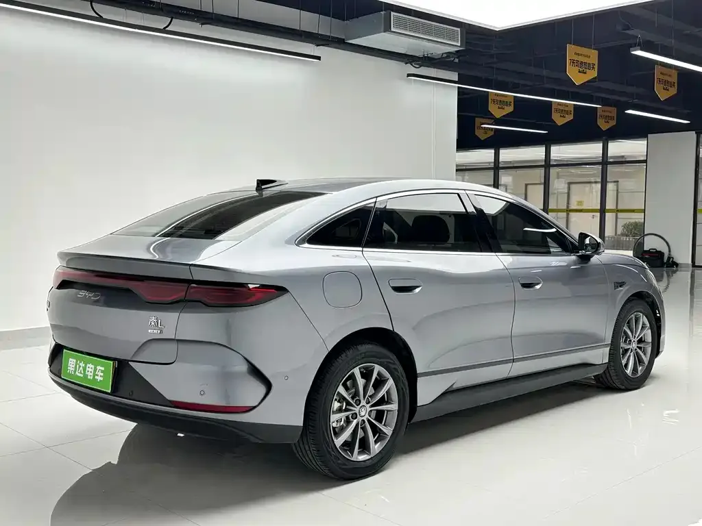 BYD Qin L — фото 6
