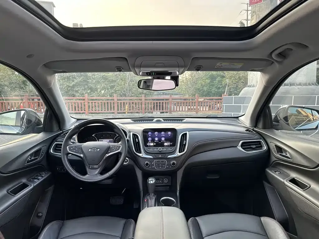 Chevrolet Equinox — фото 10