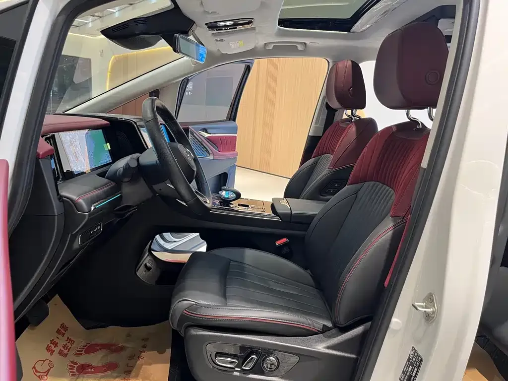 GAC Motor Trumpchi E9 — фото 8