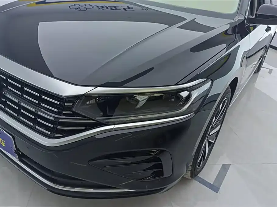 Volkswagen Passat — фото 2