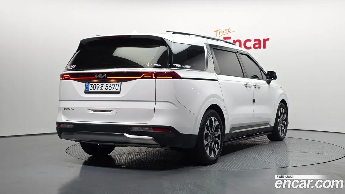 Kia Carnival — фото 3