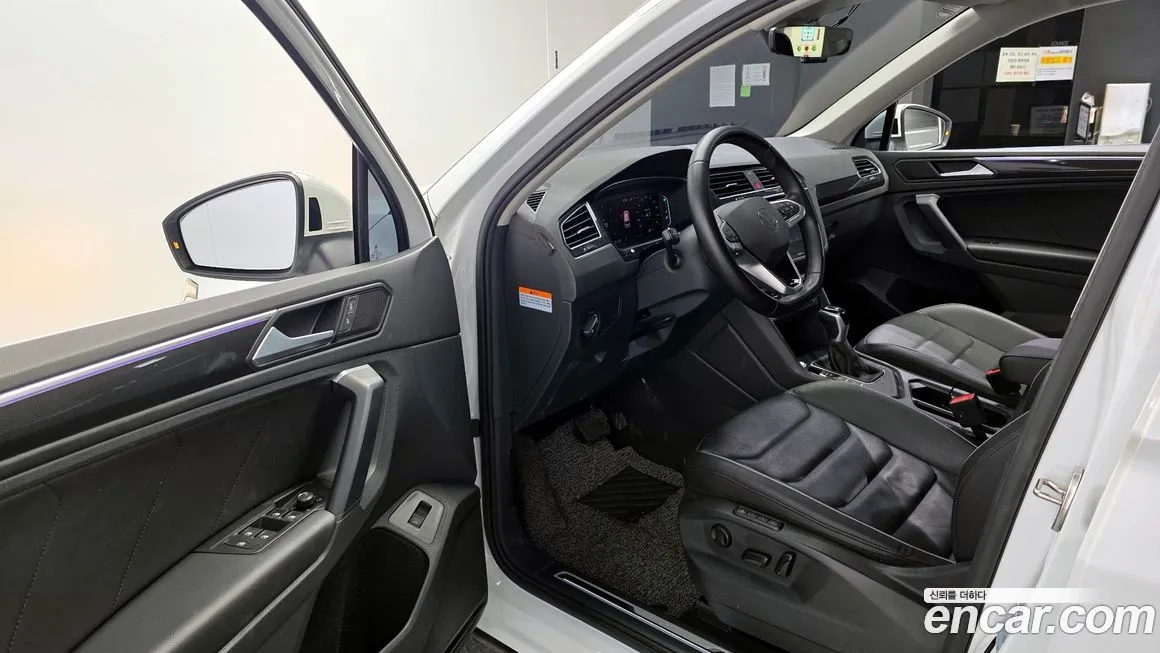Volkswagen Tiguan — фото 6