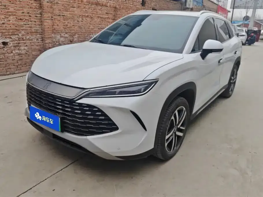 BYD L DM-i — фото 1