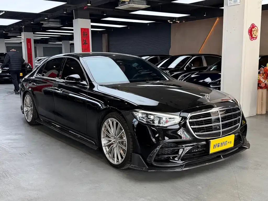 Mercedes-Benz S-Class — фото 1