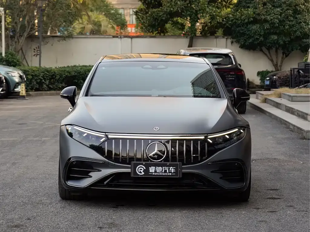 Mercedes-Benz EQS AMG — фото 5