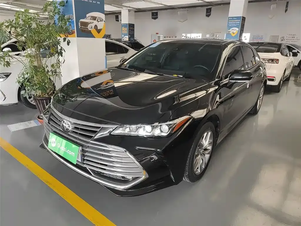 Toyota Avalon — фото 10