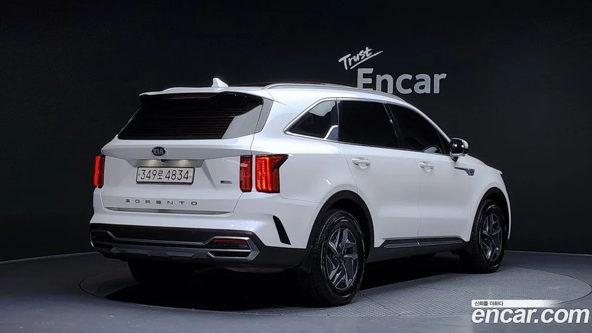 Kia Sorento — фото 3