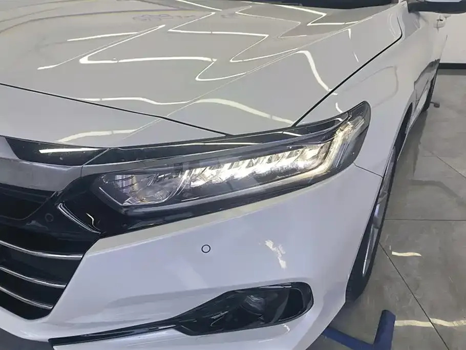 Honda Accord — фото 7