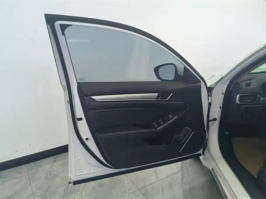 Honda Accord — фото 2
