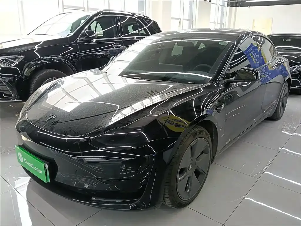Tesla Model 3 — фото 5