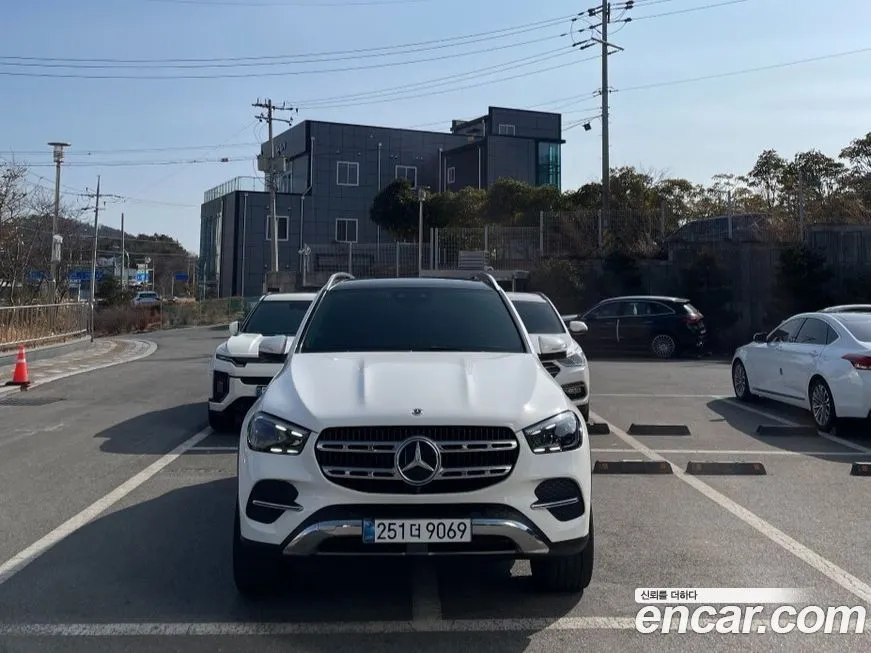 Mercedes-Benz GLE-Class — фото 1