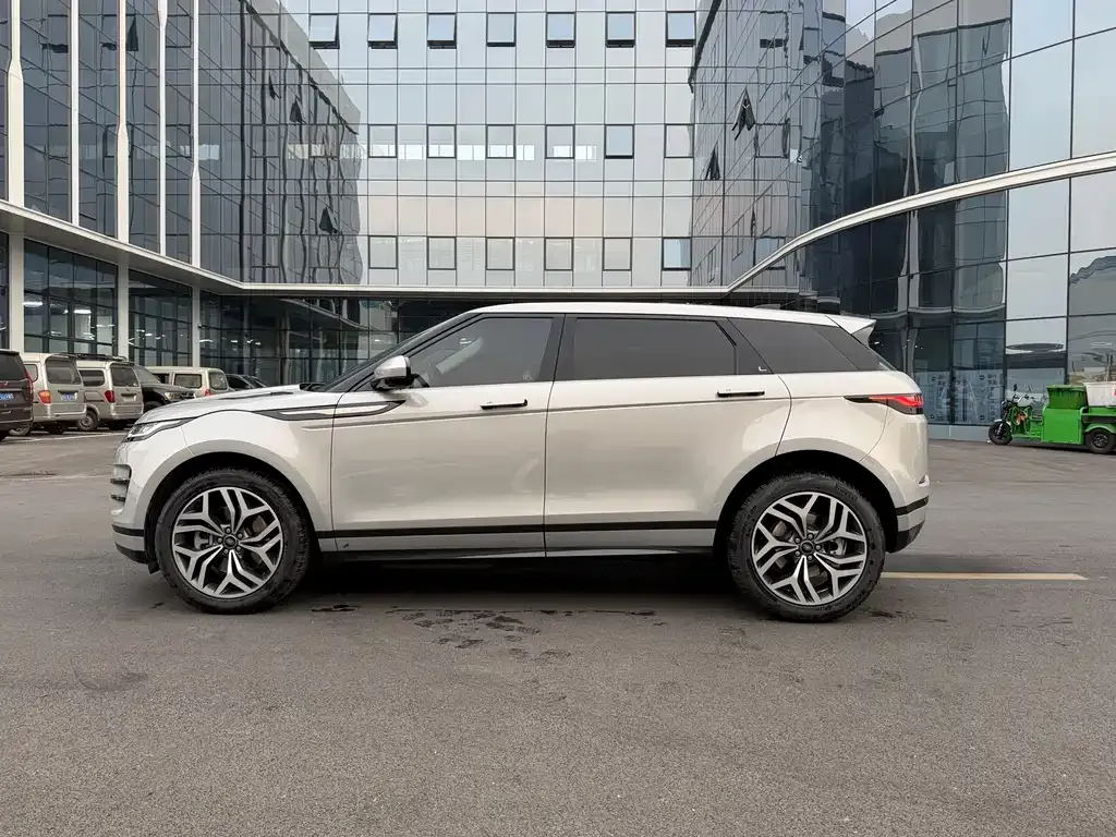 Land Rover Evoque — фото 10