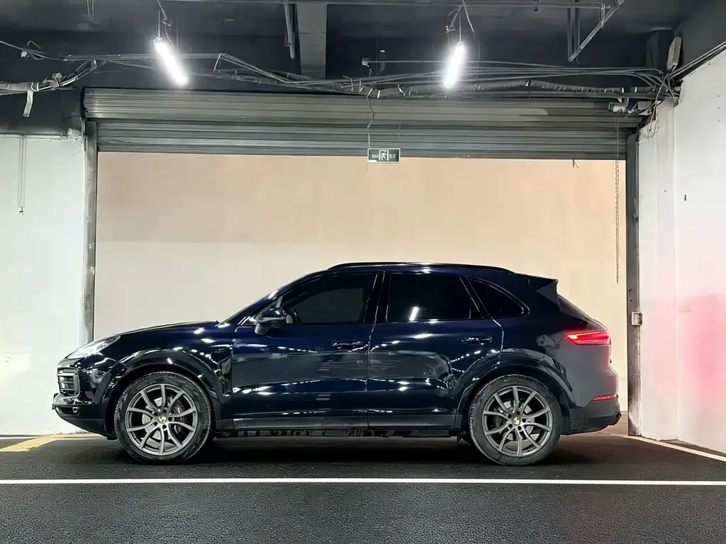 Porsche Cayenne — фото 8