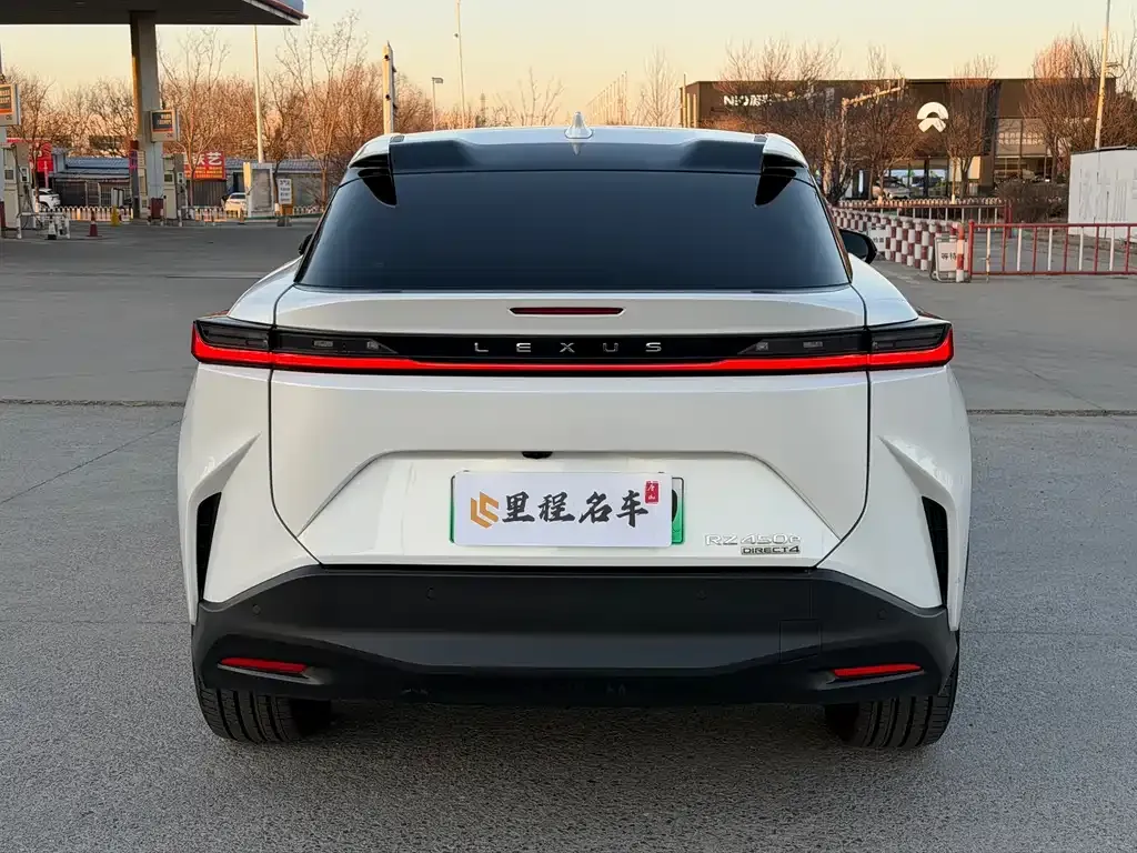 Lexus RZ — фото 9