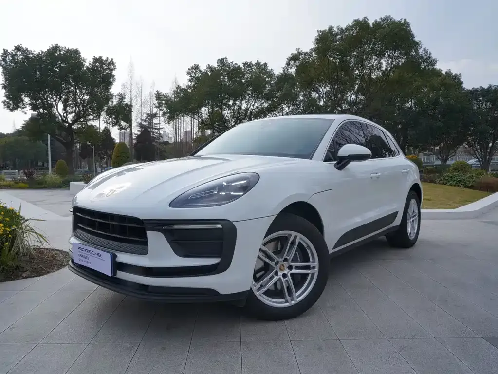 Porsche Macan — фото 1