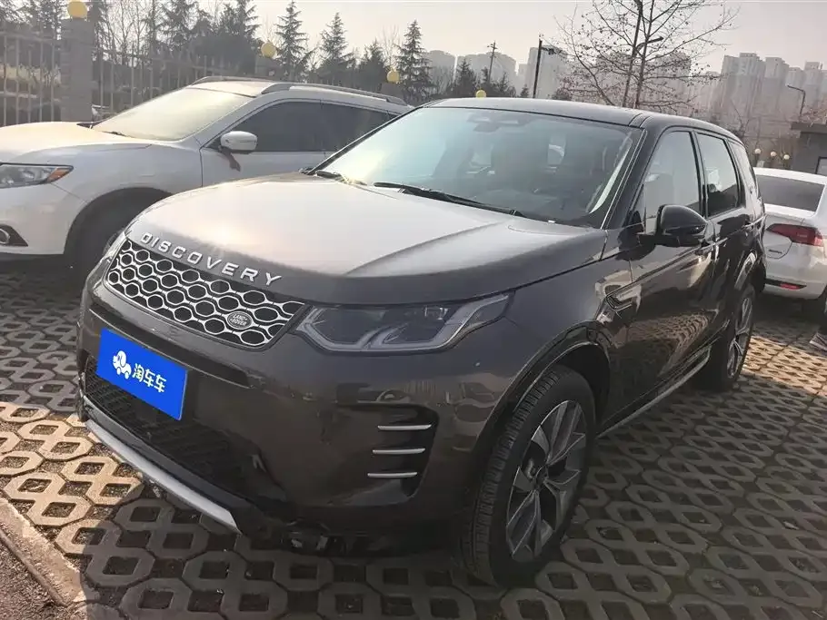 Land Rover Discovery Sport — фото 1
