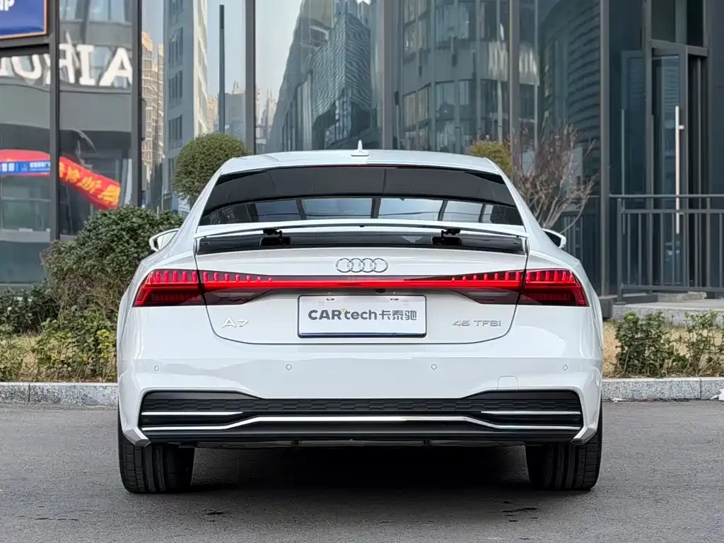 Audi A7 — фото 9