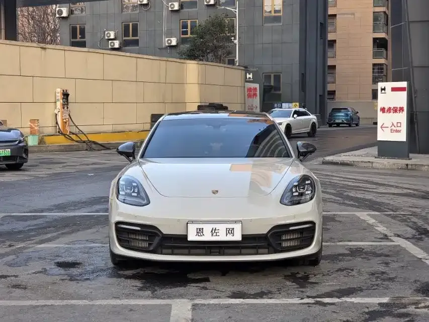 Porsche Panamera — фото 10