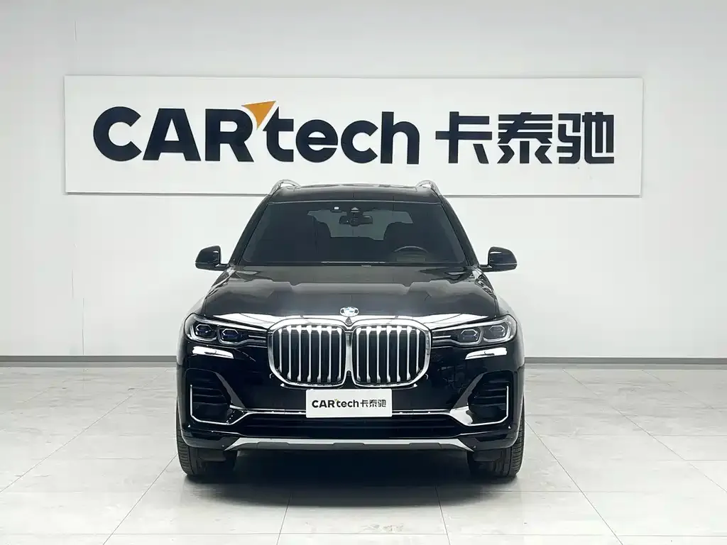 BMW X7 — фото 2