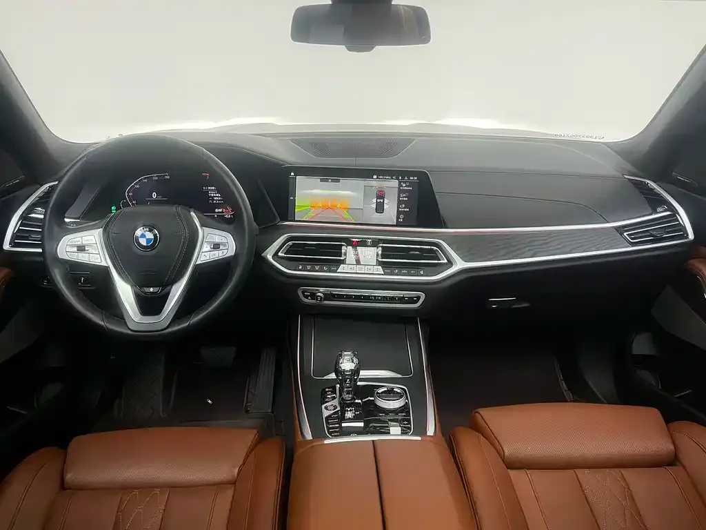 BMW X7 — фото 6