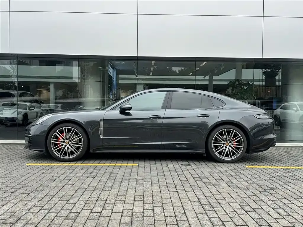 Porsche Panamera — фото 10