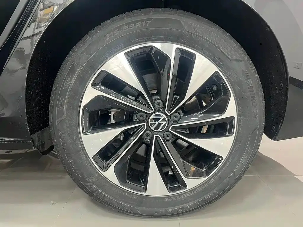 Volkswagen Passat — фото 10