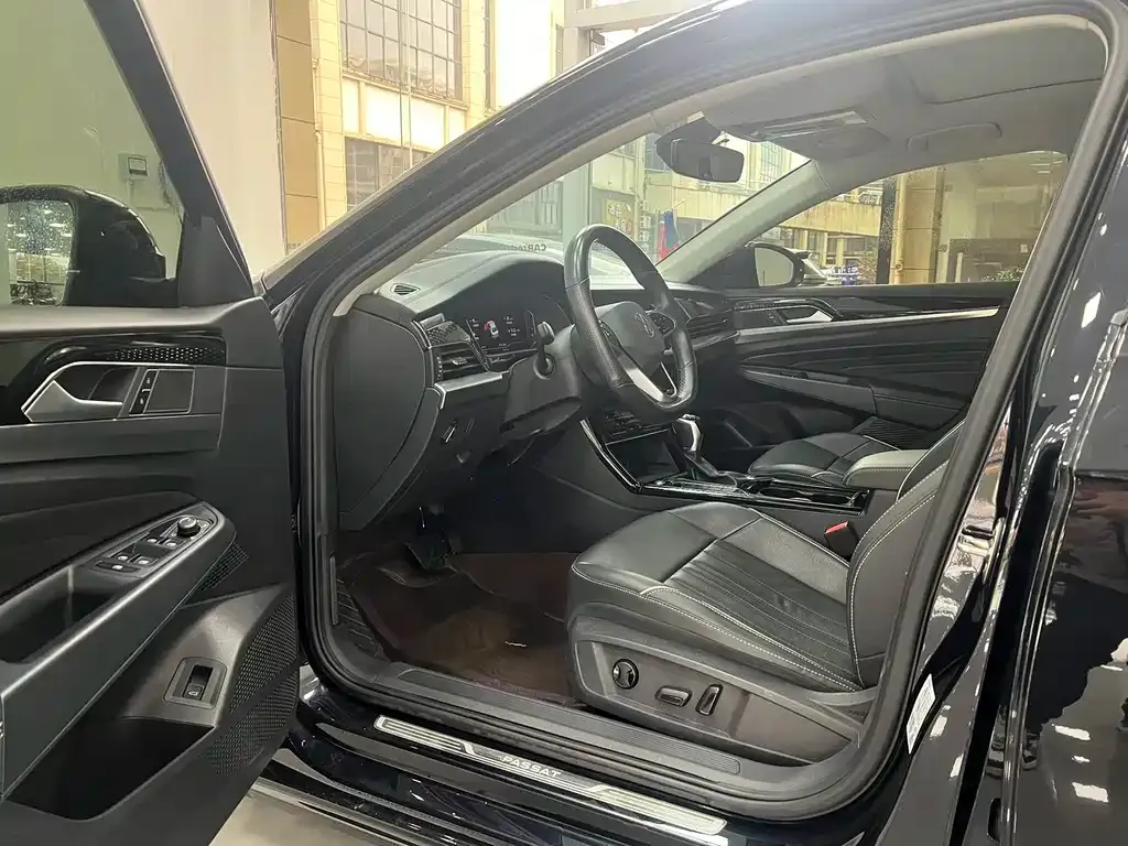 Volkswagen Passat — фото 3